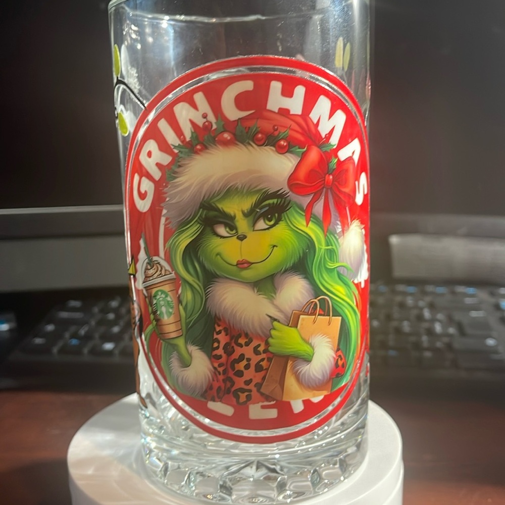 NWOT grinch and lady grinch xmas mug